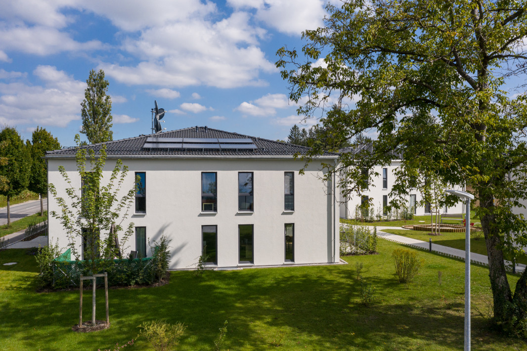 15_Luftbild06_frontal