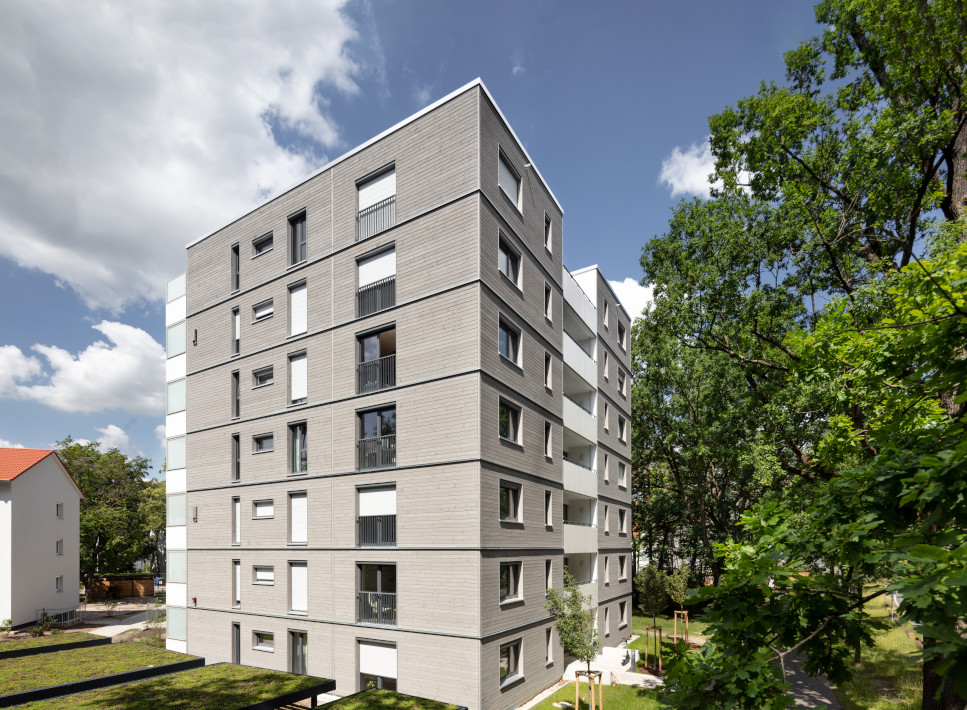 BUCK_Holzunion_Erlangen__02_Ansicht-Ecke