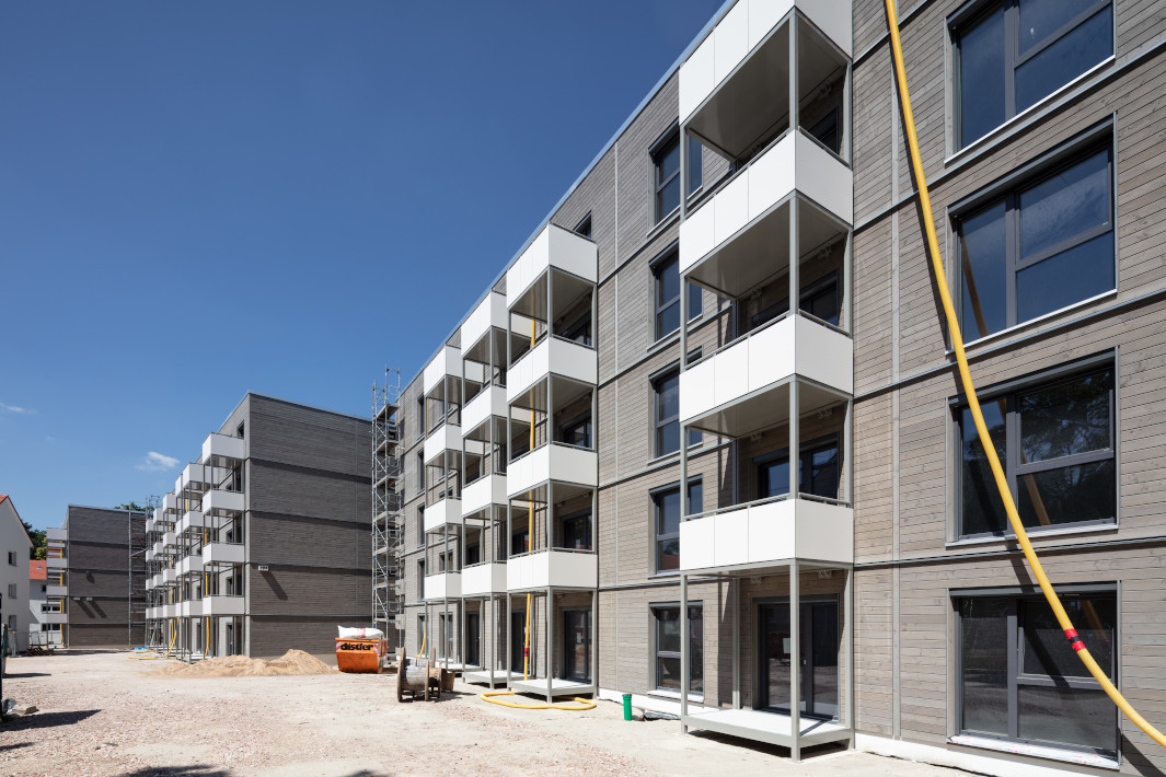 BUCK_Holzunion_Erlangen__04_Putzfassade-seitl